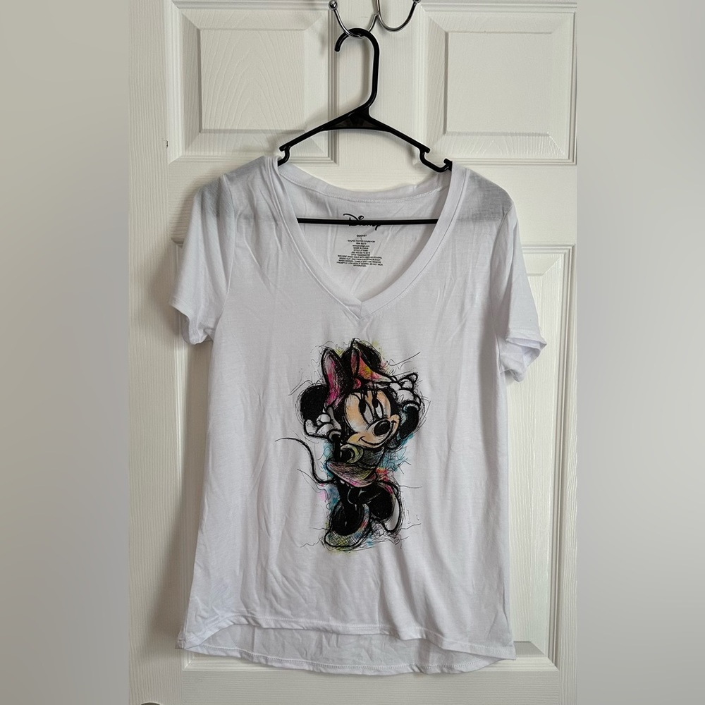 Disney Minnie Mouse v-neck junior shirt